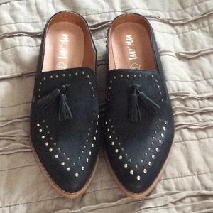 Mi.Mi Black mule with details